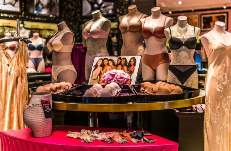 Victoria’s  Secret: Najväčšia predajňa víta zákazníkov v Auparku