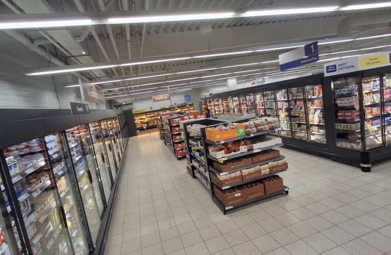 Tesco za rok zmodernizovalo 36 predajní, otvára vynovený supermarket v Krompachoch